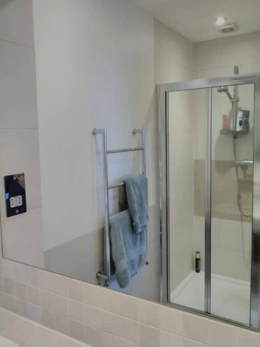 Superior 5* Kensington, London Flat + Free Wi-Fi Lägenhet Exteriör bild