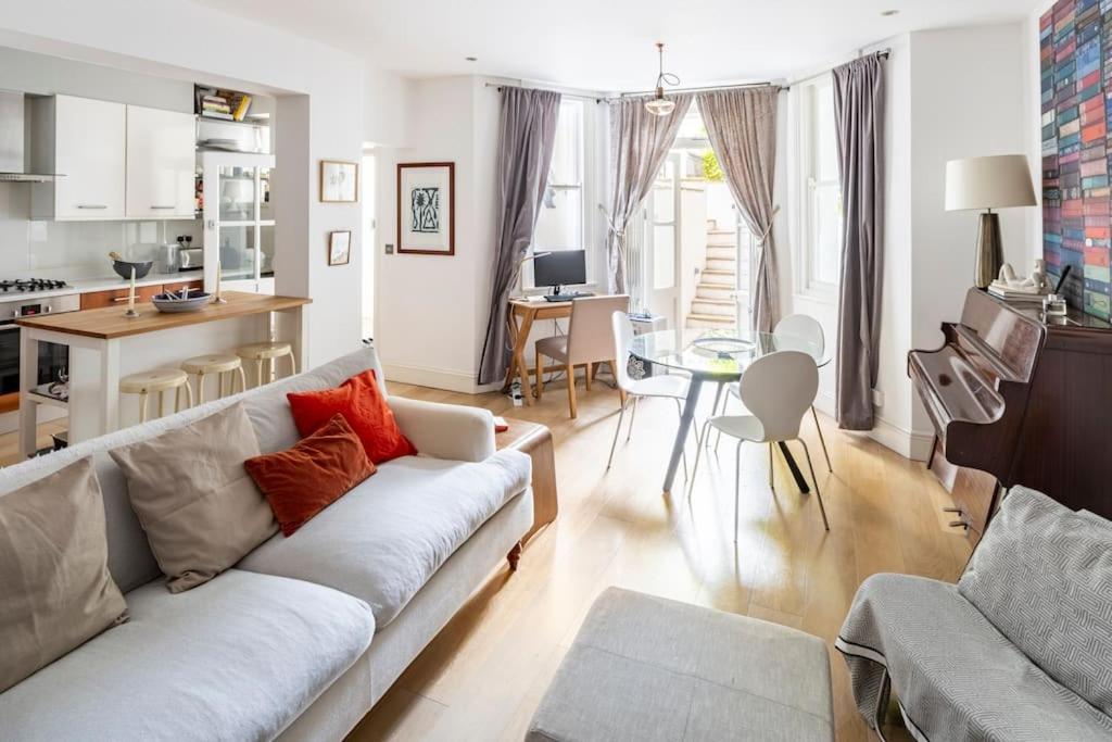 Superior 5* Kensington, London Flat + Free Wi-Fi Lägenhet Exteriör bild
