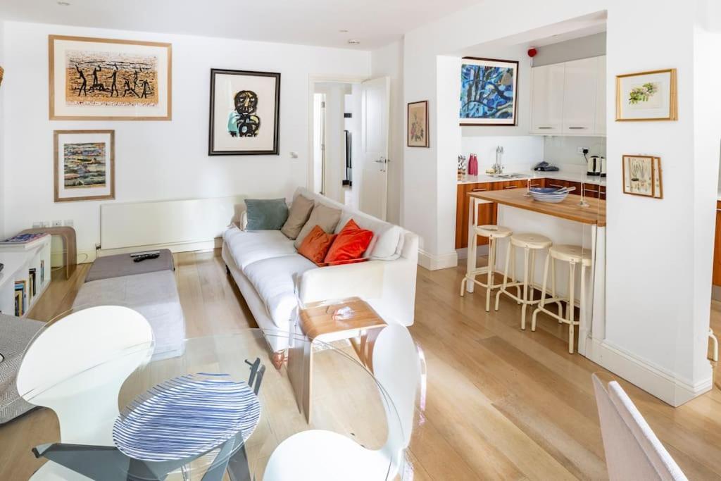Superior 5* Kensington, London Flat + Free Wi-Fi Lägenhet Exteriör bild