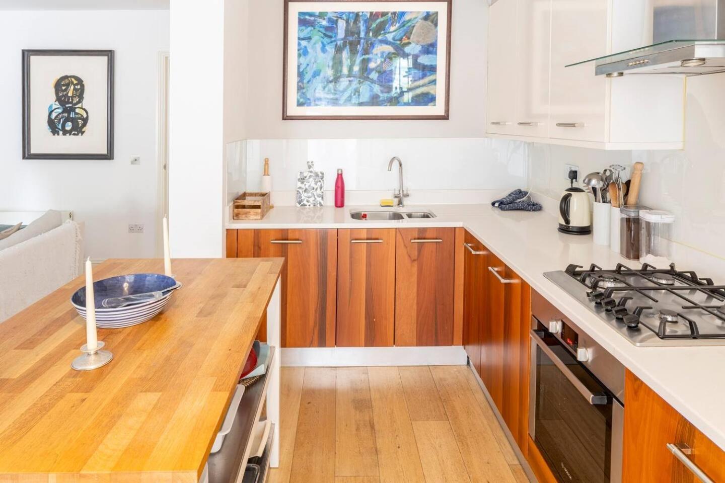 Superior 5* Kensington, London Flat + Free Wi-Fi Lägenhet Exteriör bild